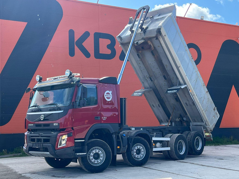 Volvo FMX 540 8x4 RETARDER / TANDEM AXLE LIFT / BIG AXLES - Kamion vetëshkarkues: foto 2 Volvo FMX 540 8x4 RETARDER / TANDEM AXLE LIFT / BIG AXLES - Kamion vetëshkarkues: foto 2