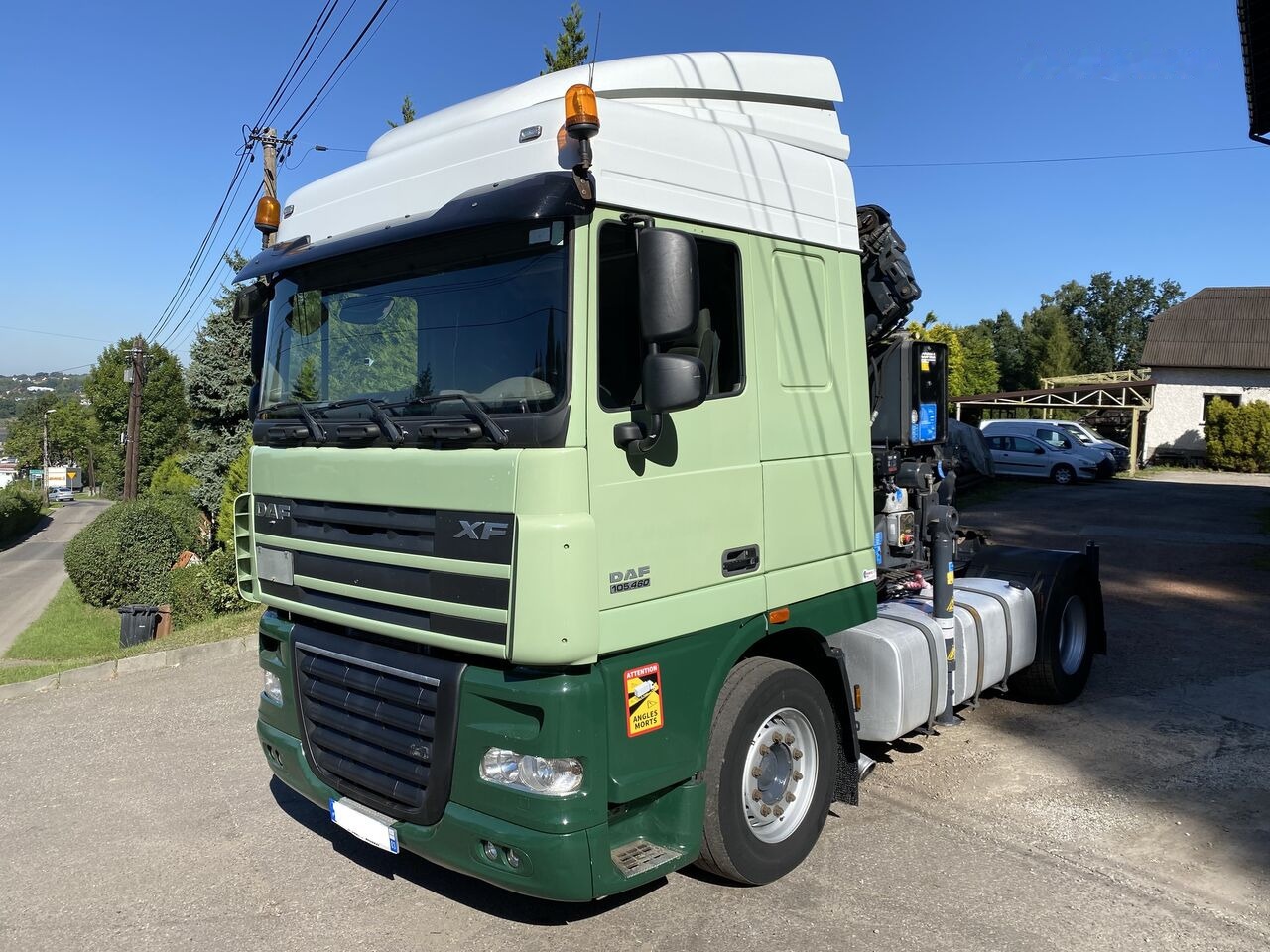 DAF XF 105 460 - Gjysmë-kamion: foto 1 DAF XF 105 460 - Gjysmë-kamion: foto 1