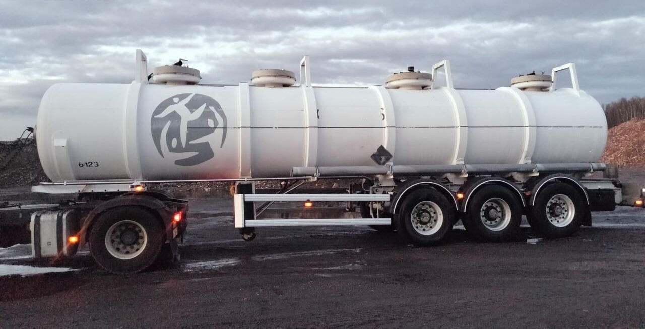 Guhur ADR L4BN/ chemiczna / polyester / poj. 24.600L - Gjysmë rimorkio me bot: foto 5 Guhur ADR L4BN/ chemiczna / polyester / poj. 24.600L - Gjysmë rimorkio me bot: foto 5