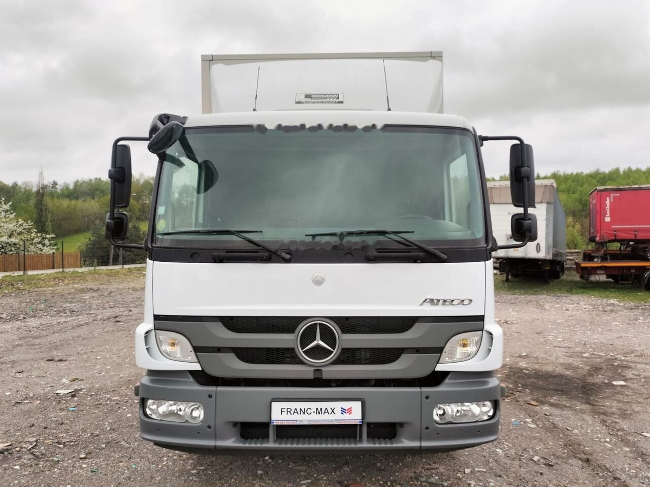 Mercedes-Benz ATEGO 1329 - Kamion izotermik: foto 1 Mercedes-Benz ATEGO 1329 - Kamion izotermik: foto 1
