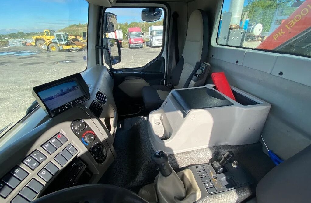 Kamion vetëshkarkues Renault KERAX 380 /Dźwig HDS Palfinger PK13001-K / / Retarder / Manual: foto 13