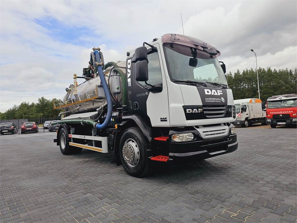 DAF WUKO SCK-4HW for collecting waste liquid separator - Kamion me vakuum: foto 2 DAF WUKO SCK-4HW for collecting waste liquid separator - Kamion me vakuum: foto 2