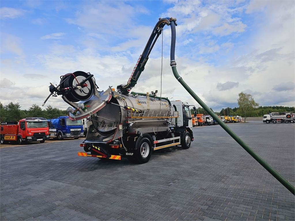 DAF WUKO SCK-4HW for collecting waste liquid separator - Kamion me vakuum: foto 1 DAF WUKO SCK-4HW for collecting waste liquid separator - Kamion me vakuum: foto 1