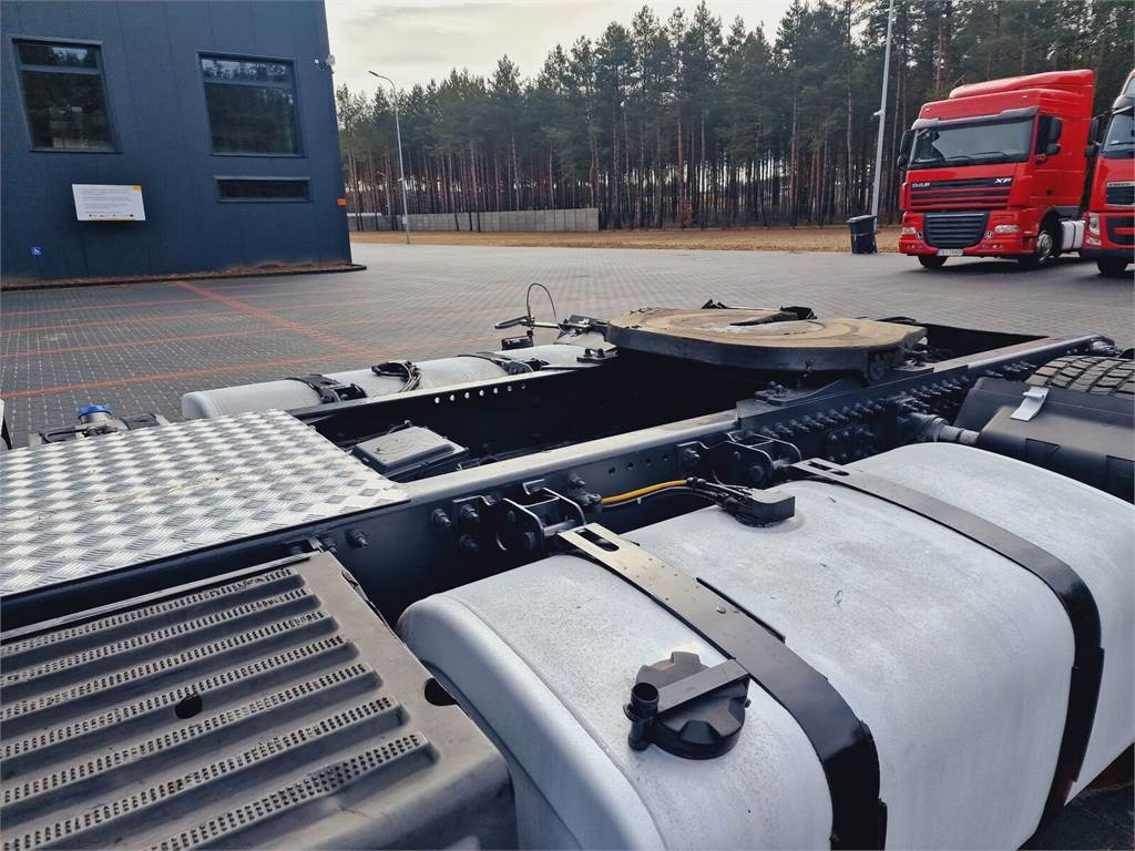 Gjysmë-kamion Volvo FH 13 440: foto 11 Gjysmë-kamion Volvo FH 13 440: foto 11