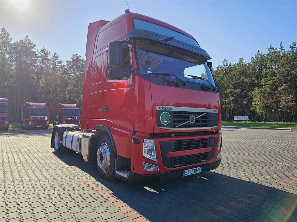 Volvo FH13 XXL MANUAL 420 EURO 5 2011 r MEGA LOW DECK - Gjysmë-kamion: foto 1 Volvo FH13 XXL MANUAL 420 EURO 5 2011 r MEGA LOW DECK - Gjysmë-kamion: foto 1