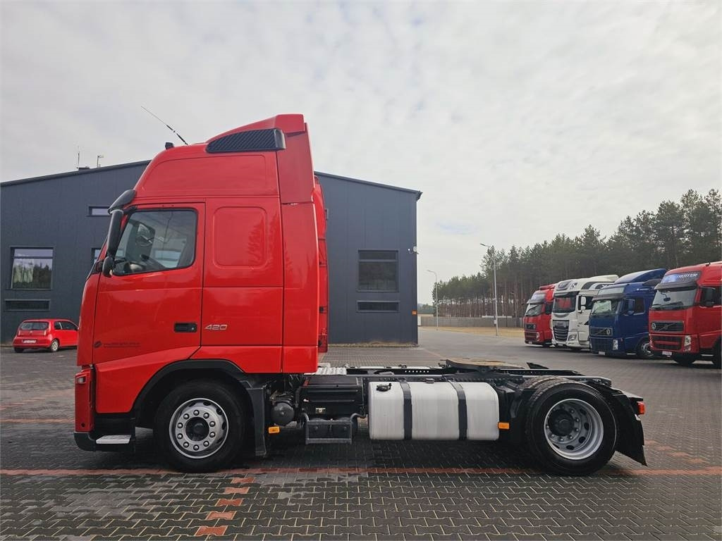 Volvo FH13 XXL NEW TIRES MANUAL 420 EURO 5 2011  - Gjysmë-kamion: foto 3 Volvo FH13 XXL NEW TIRES MANUAL 420 EURO 5 2011  - Gjysmë-kamion: foto 3