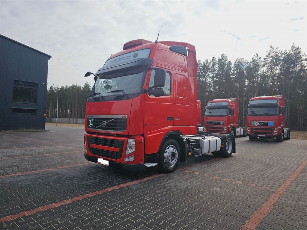 Volvo FH13 XXL NEW TIRES MANUAL 420 EURO 5 2011  - Gjysmë-kamion: foto 2 Volvo FH13 XXL NEW TIRES MANUAL 420 EURO 5 2011  - Gjysmë-kamion: foto 2