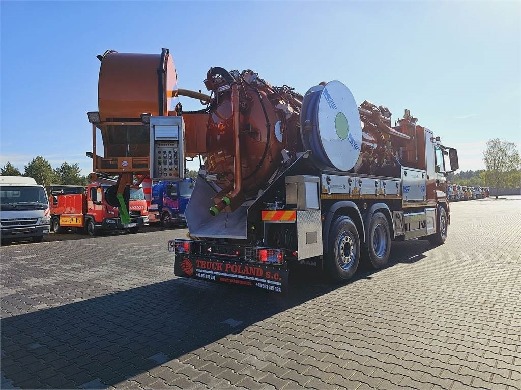 MAN WUKO KROLL ADR COMBI FOR SEWER CLEANING - Kamion me vakuum: foto 1 MAN WUKO KROLL ADR COMBI FOR SEWER CLEANING - Kamion me vakuum: foto 1