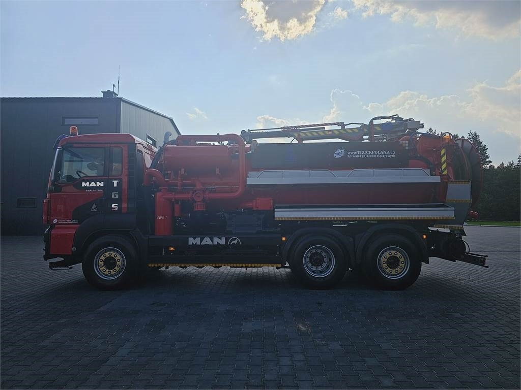 MAN WUKO LARSEN for collecting liquid waste - Kamion me vakuum: foto 4 MAN WUKO LARSEN for collecting liquid waste - Kamion me vakuum: foto 4