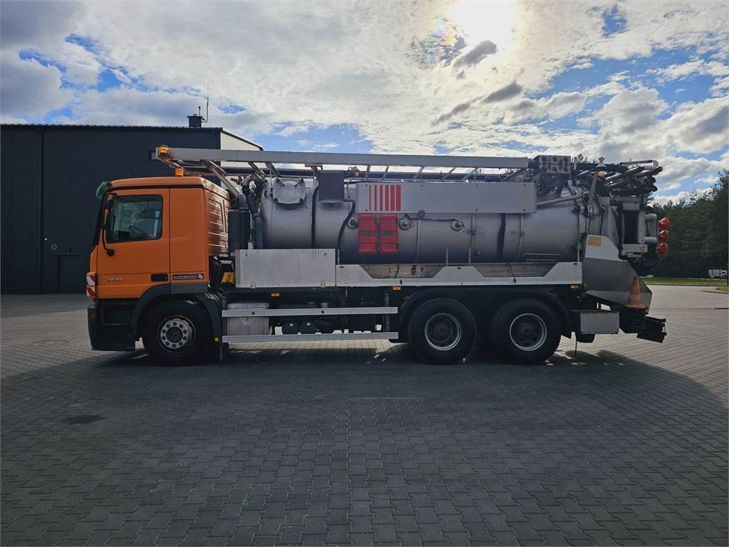 Mercedes-Benz WUKO KROLL COMBI FOR SEWER CLEANING - Kamion me vakuum: foto 5 Mercedes-Benz WUKO KROLL COMBI FOR SEWER CLEANING - Kamion me vakuum: foto 5