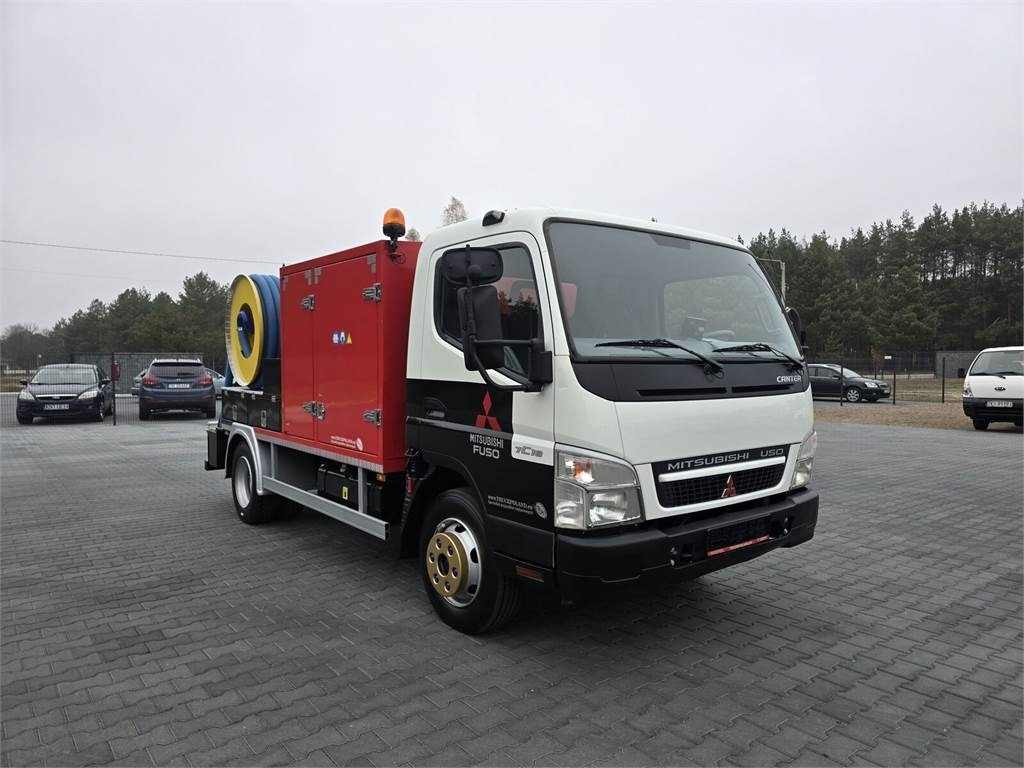 Mitsubishi RIONED COMBI WUKO FOR CLEANING SEWAGE - Kamion me vakuum: foto 2 Mitsubishi RIONED COMBI WUKO FOR CLEANING SEWAGE - Kamion me vakuum: foto 2