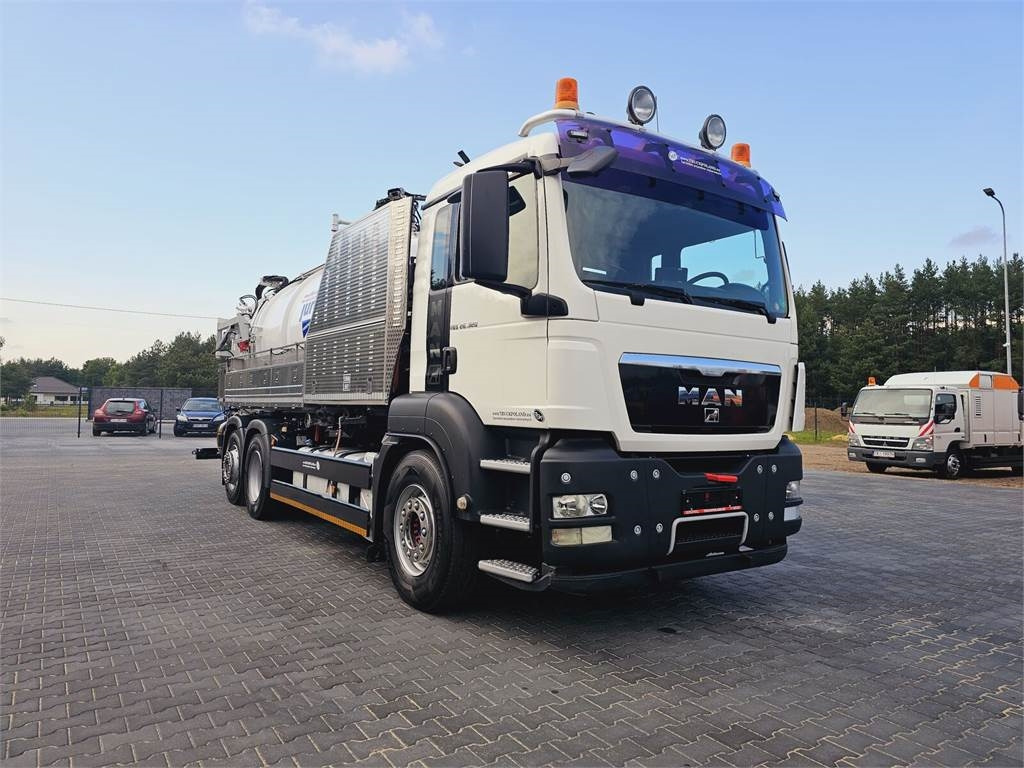 MAN JUROP VJC9 / 5 2010 WUKO for collecting liquid was - Mjet bujqësor/ Special: foto 2 MAN JUROP VJC9 / 5 2010 WUKO for collecting liquid was - Mjet bujqësor/ Special: foto 2