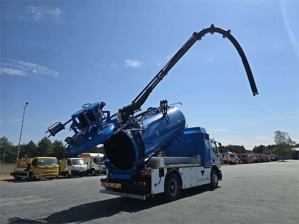 Renault 4x2 WUKO RIVARD for collecting liquid waste - Kamion me vakuum: foto 1 Renault 4x2 WUKO RIVARD for collecting liquid waste - Kamion me vakuum: foto 1