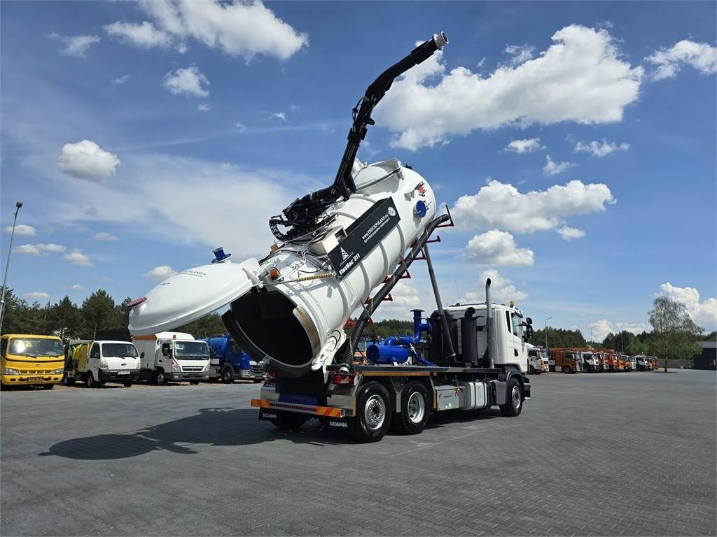 Scania Saugbagger Larsen FlexVac 311 Vacuum suction loade - Kamion me vakuum: foto 1 Scania Saugbagger Larsen FlexVac 311 Vacuum suction loade - Kamion me vakuum: foto 1