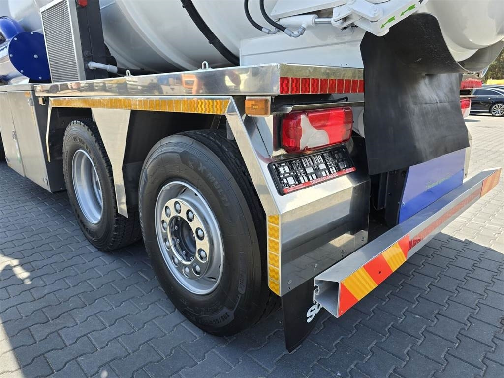 Scania Saugbagger Larsen FlexVac 311 Vacuum suction loade - Ekskavator: foto 5 Scania Saugbagger Larsen FlexVac 311 Vacuum suction loade - Ekskavator: foto 5