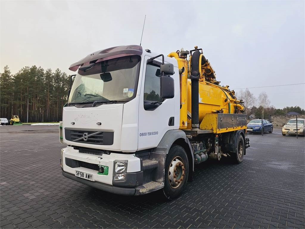 Volvo FULLER TANKERS 2008 WUKO for collecting liquid was - Kamion me vakuum: foto 3 Volvo FULLER TANKERS 2008 WUKO for collecting liquid was - Kamion me vakuum: foto 3