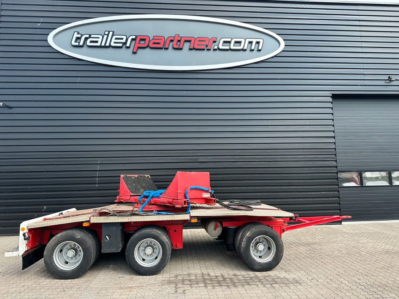 Kramer 3 achs Nachlaüfer - Gjysmë rimorkio me plan ngarkimi të ulët: foto 1 Kramer 3 achs Nachlaüfer - Gjysmë rimorkio me plan ngarkimi të ulët: foto 1