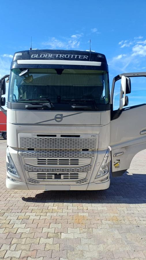 Volvo FH 500 - Gjysmë-kamion: foto 1 Volvo FH 500 - Gjysmë-kamion: foto 1