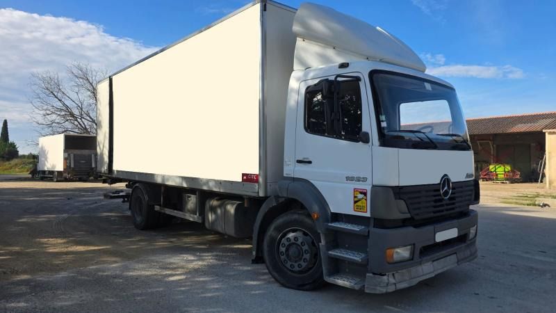 Mercedes Atego 1823 - Kamion frigorifer: foto 1 Mercedes Atego 1823 - Kamion frigorifer: foto 1