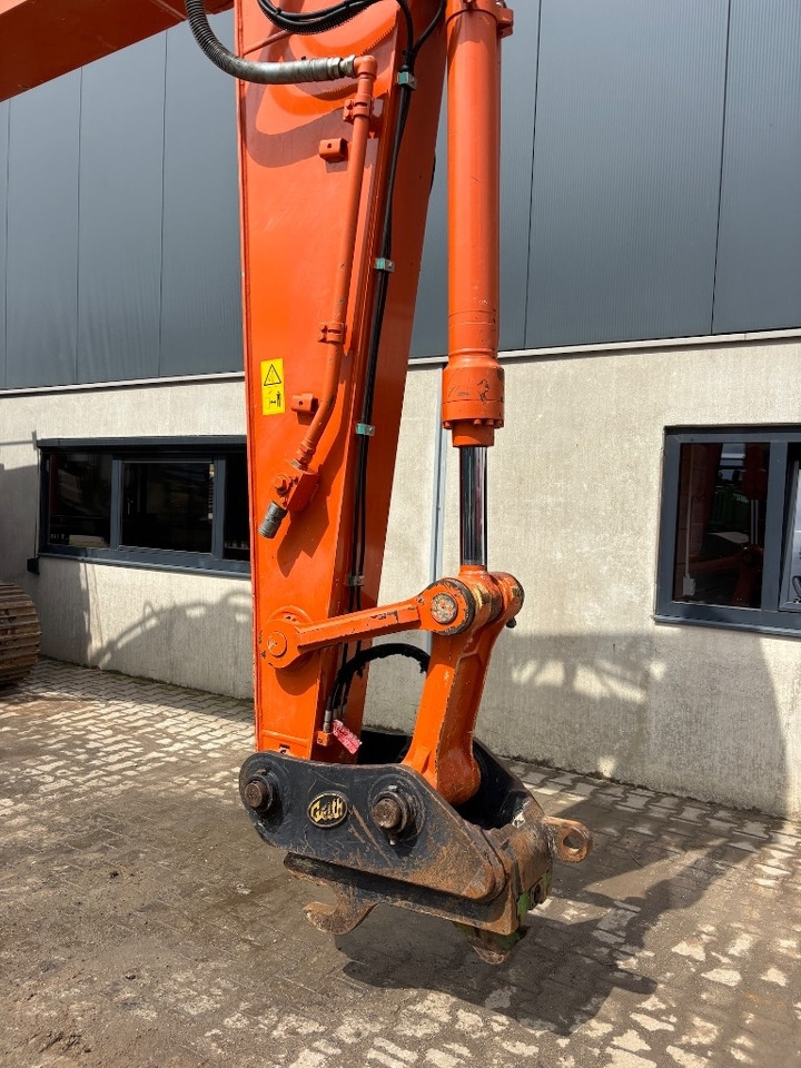 Ekskavator me zinxhirë Hitachi ZX 225 US LC-6 - ZX225USLC - ZX 225 USLC: foto 20