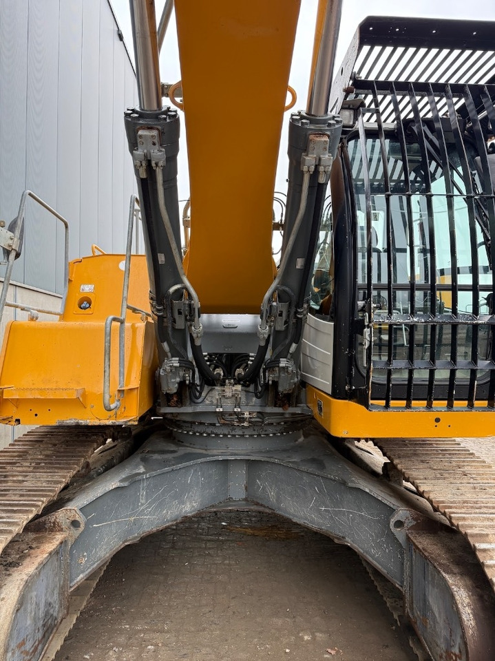 Liebherr R 946 LC - R946 - R946LC - R 938 - Ekskavator me zinxhirë: foto 5 Liebherr R 946 LC - R946 - R946LC - R 938 - Ekskavator me zinxhirë: foto 5