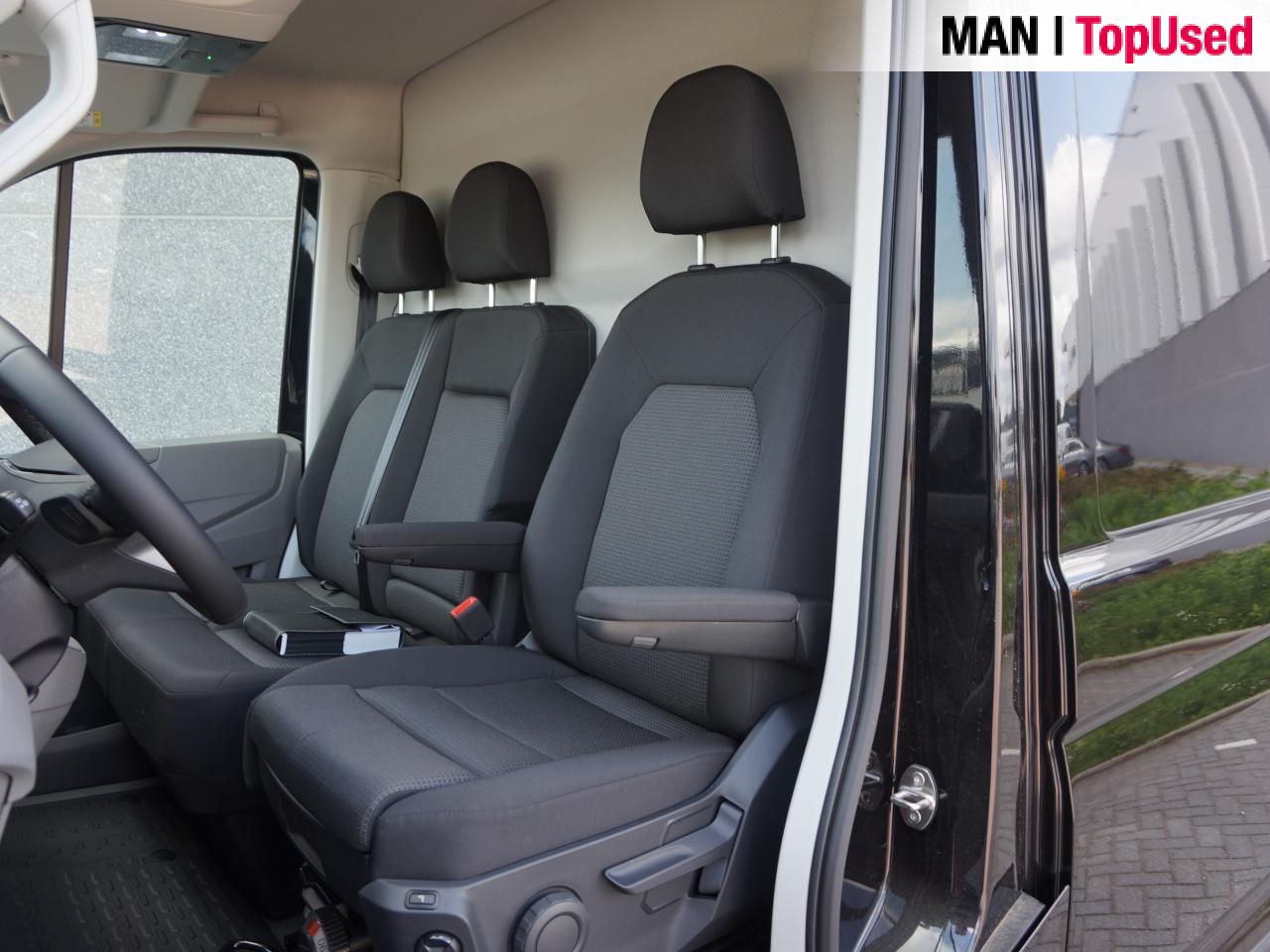 MAN TGE 3.140 4X2F SB / Aut / Facelift / Geen BPM / Na - Furgon: foto 3 MAN TGE 3.140 4X2F SB / Aut / Facelift / Geen BPM / Na - Furgon: foto 3