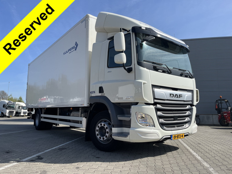 DAF CF 260 FA / 18 Ton / 93 dkm / Box / Laadklep / APK 09-25 - Kamion vagonetë: foto 1 DAF CF 260 FA / 18 Ton / 93 dkm / Box / Laadklep / APK 09-25 - Kamion vagonetë: foto 1