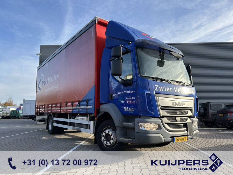 DAF LF 210 FA / 12 Ton / 557 dlm / Curtainside / Loadlift / APK TUV 05-26 - Kamion me tendë: foto 1 DAF LF 210 FA / 12 Ton / 557 dlm / Curtainside / Loadlift / APK TUV 05-26 - Kamion me tendë: foto 1