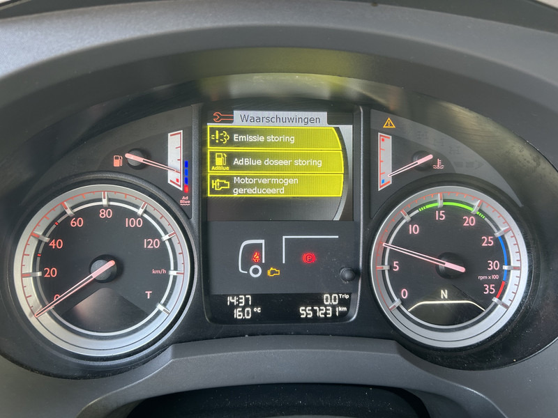 DAF LF 210 FA / 12 Ton / 557 dlm / Curtainside / Loadlift / APK TUV 05-26 - Kamion me tendë: foto 4 DAF LF 210 FA / 12 Ton / 557 dlm / Curtainside / Loadlift / APK TUV 05-26 - Kamion me tendë: foto 4