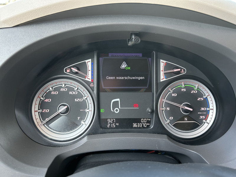 DAF LF 320 FA / Effer 175.2/c3s Crane / 363 dkm / Plateau - Kamion me vinç: foto 4 DAF LF 320 FA / Effer 175.2/c3s Crane / 363 dkm / Plateau - Kamion me vinç: foto 4