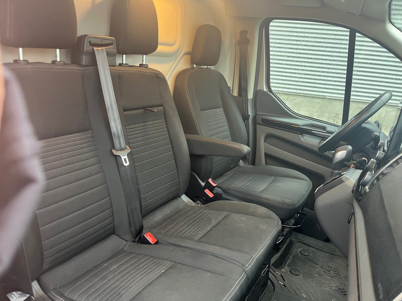 Ford Transit Custom 320 / 2.0 TDCI / L2H1 Limited / APK-TUV 10-26 - Furgon i vogël: foto 4 Ford Transit Custom 320 / 2.0 TDCI / L2H1 Limited / APK-TUV 10-26 - Furgon i vogël: foto 4