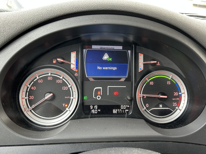 DAF CF 400 FT Space Cab / 827 dkm / Smart Tacho V2 / APK TUV 02-26 - Gjysmë-kamion: foto 4 DAF CF 400 FT Space Cab / 827 dkm / Smart Tacho V2 / APK TUV 02-26 - Gjysmë-kamion: foto 4