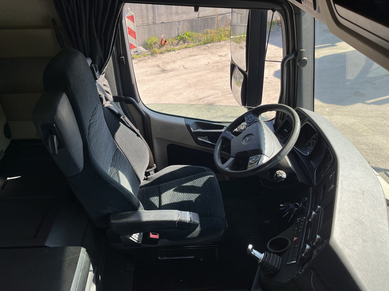 Mercedes-Benz Actros 1842 Streamspace / 870 dkm / 2 Tanks / NL Truck - Gjysmë-kamion: foto 3 Mercedes-Benz Actros 1842 Streamspace / 870 dkm / 2 Tanks / NL Truck - Gjysmë-kamion: foto 3