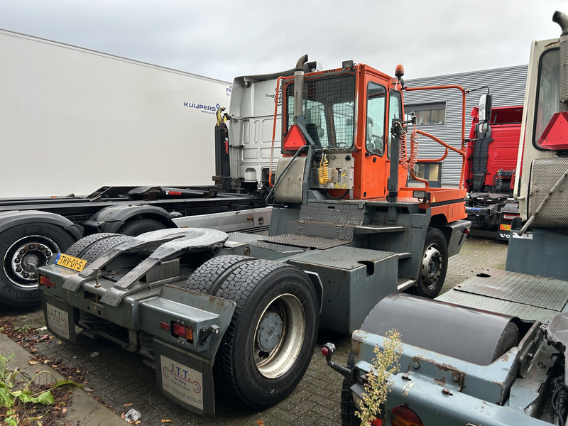 Terberg YT 182 Terminal Tractor / Allison - Cummins - Gjysmë-kamion: foto 2 Terberg YT 182 Terminal Tractor / Allison - Cummins - Gjysmë-kamion: foto 2