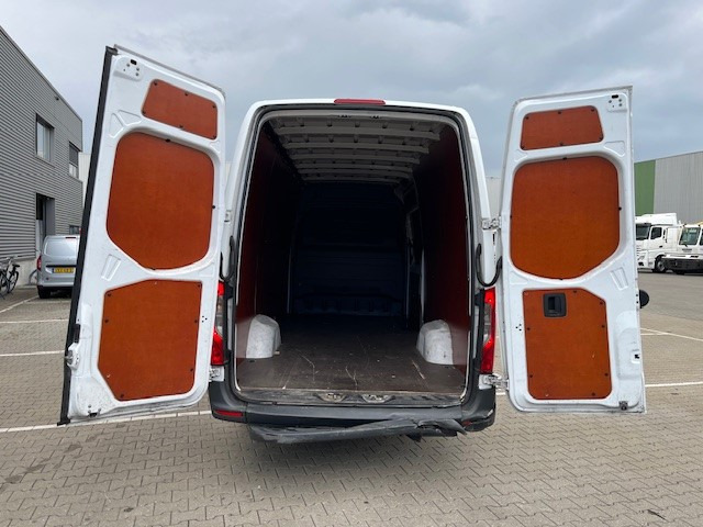 Mercedes-Benz Sprinter 315 1.9 CDI / L4 H2 / Automatic / APK-TUV 04-26 - Furgon: foto 5 Mercedes-Benz Sprinter 315 1.9 CDI / L4 H2 / Automatic / APK-TUV 04-26 - Furgon: foto 5