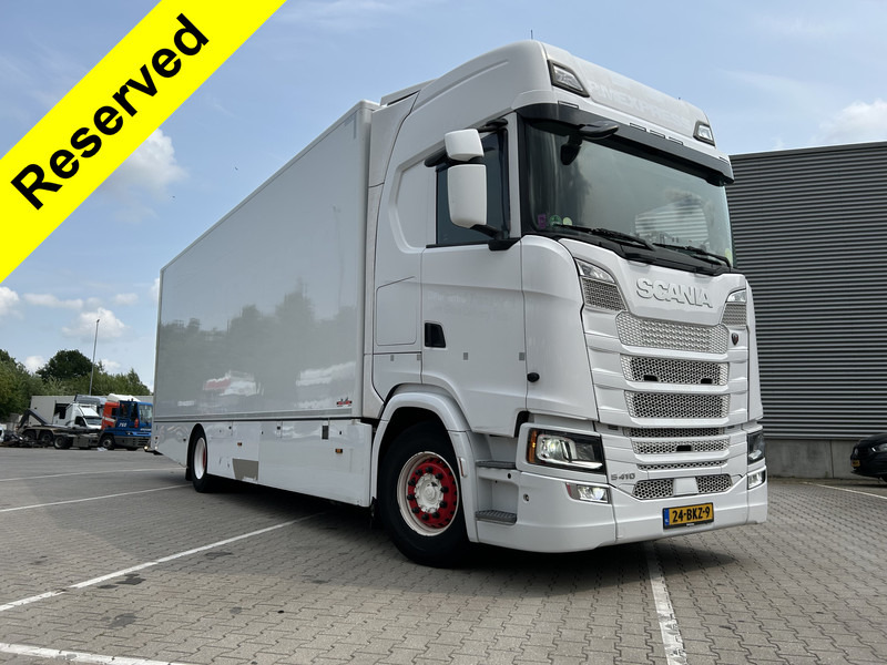 Scania S410 Highline / 491 dkm / Box 8.1 mtr / Laadklep 3000 kg - Kamion vagonetë: foto 1 Scania S410 Highline / 491 dkm / Box 8.1 mtr / Laadklep 3000 kg - Kamion vagonetë: foto 1