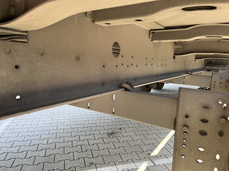 Schmitz Cargobull SCB S2 / Box Trailer / 2 axle Disk / NL Trailer / APK TUV 05-26 - Gjysmë rimorkio me vagonetë të mbyllur: foto 5 Schmitz Cargobull SCB S2 / Box Trailer / 2 axle Disk / NL Trailer / APK TUV 05-26 - Gjysmë rimorkio me vagonetë të mbyllur: foto 5