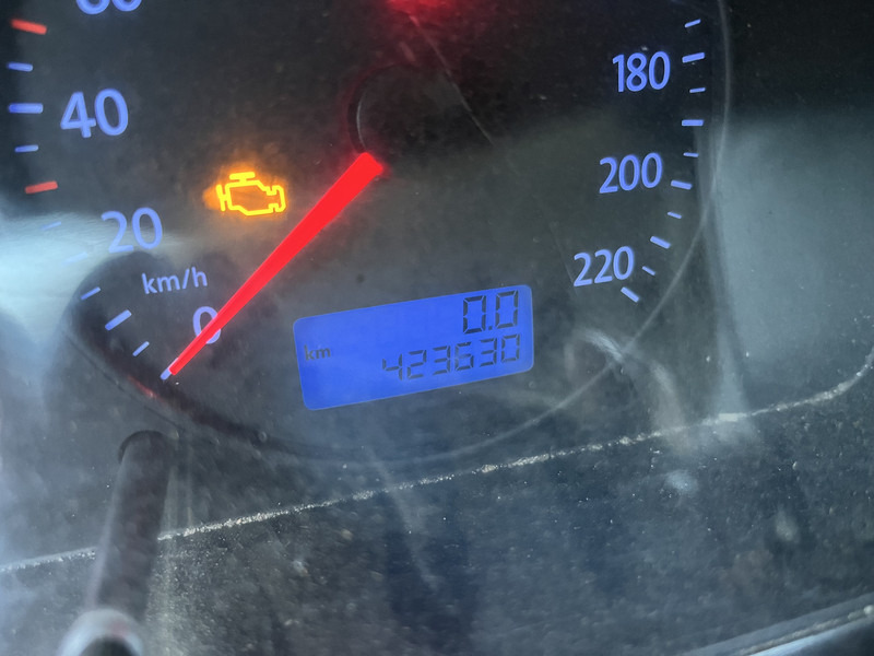 Volkswagen Transporter T5 2.5 TDI / L2 H1 / Double Cabin / Tow Bar - Furgon i vogël, Kamioncine dopio kabinë: foto 5 Volkswagen Transporter T5 2.5 TDI / L2 H1 / Double Cabin / Tow Bar - Furgon i vogël, Kamioncine dopio kabinë: foto 5