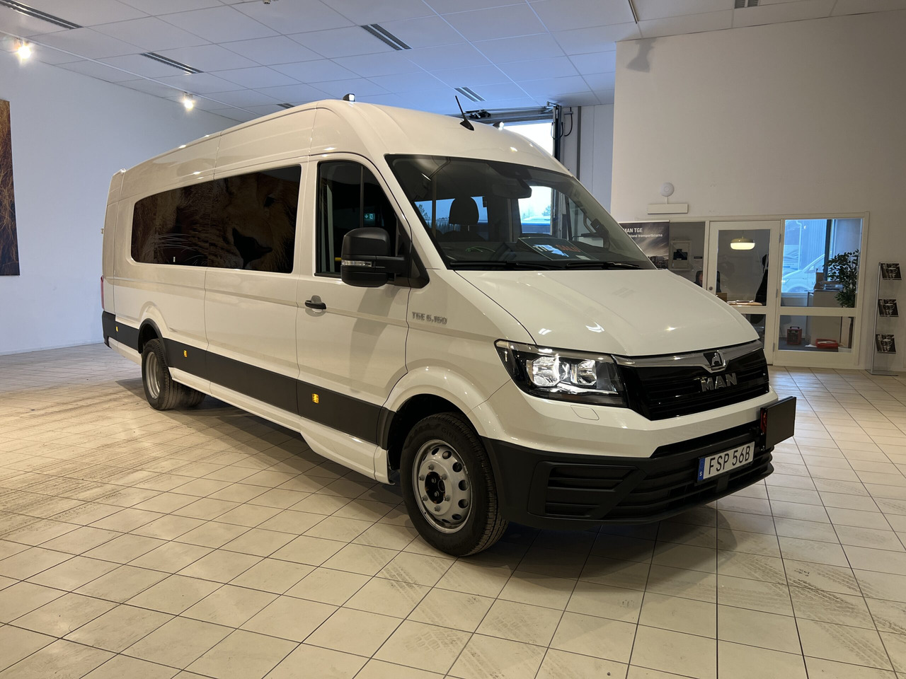 MAN TGE 6.160 Intercity - Minibus, Furgon pasagjerësh: foto 1 MAN TGE 6.160 Intercity - Minibus, Furgon pasagjerësh: foto 1