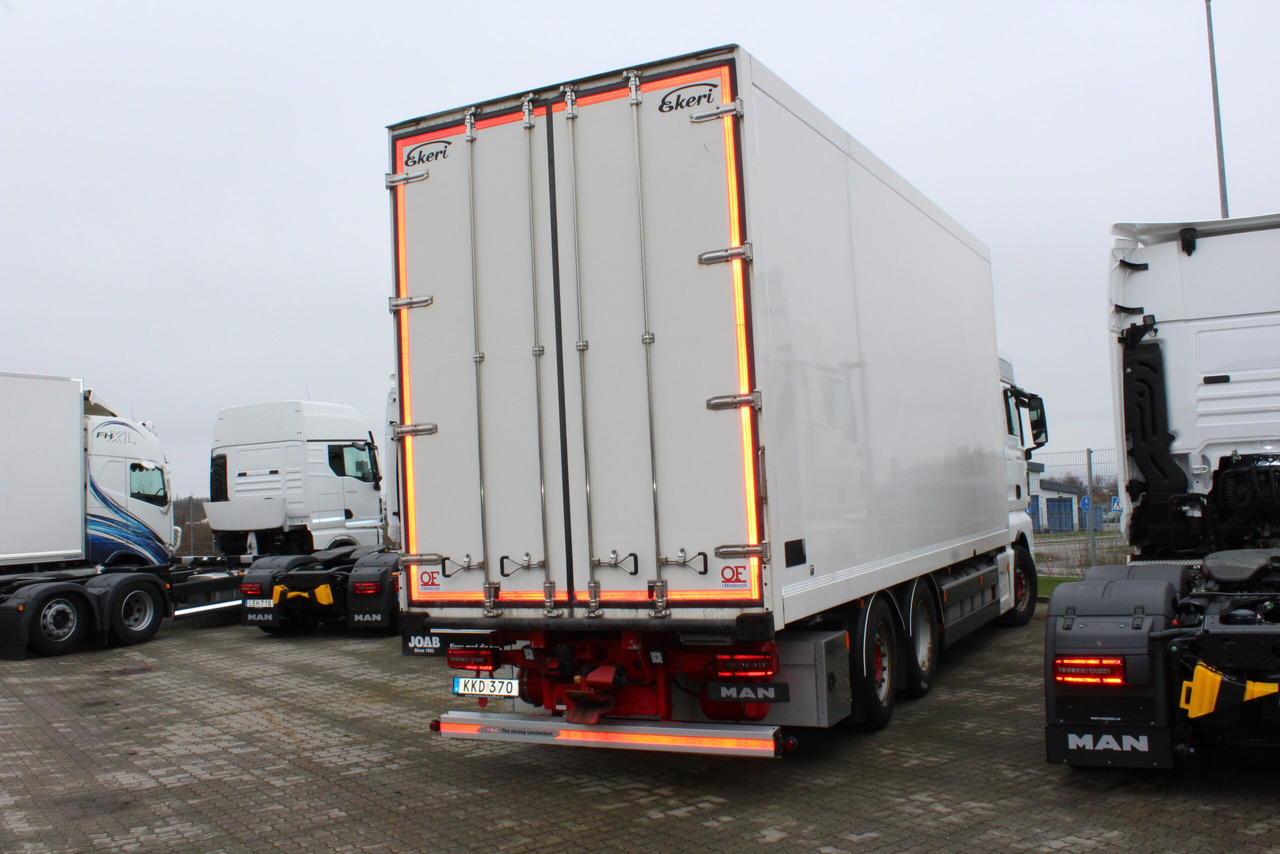 MAN TGX 26.480 6×2-4 Skåp/Fjärr - Kamion vagonetë: foto 3 MAN TGX 26.480 6×2-4 Skåp/Fjärr - Kamion vagonetë: foto 3