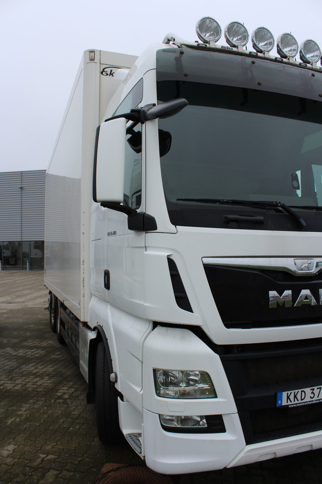 MAN TGX 26.480 6×2-4 Skåp/Fjärr - Kamion vagonetë: foto 2 MAN TGX 26.480 6×2-4 Skåp/Fjärr - Kamion vagonetë: foto 2