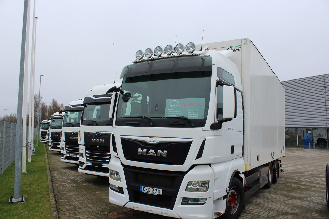 MAN TGX 26.480 6×2-4 Skåp/Fjärr - Kamion vagonetë: foto 1 MAN TGX 26.480 6×2-4 Skåp/Fjärr - Kamion vagonetë: foto 1