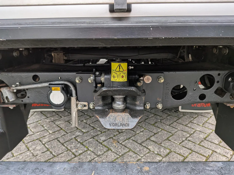 Mercedes-Benz - Zjarrfikëse: foto 5 Mercedes-Benz - Zjarrfikëse: foto 5