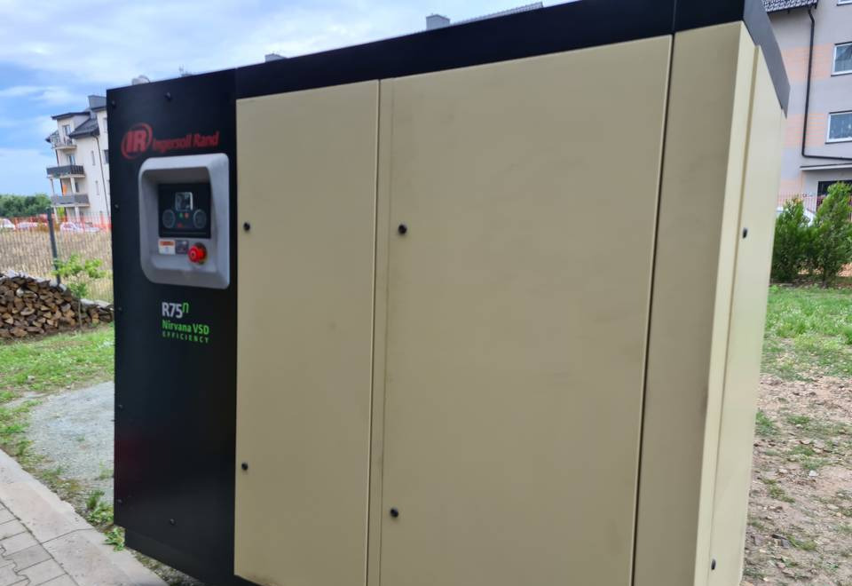 Kompresor śrubowy INGERSOLL RAND NIRVANA R75N - Kompresor ajri: foto 3 Kompresor śrubowy INGERSOLL RAND NIRVANA R75N - Kompresor ajri: foto 3