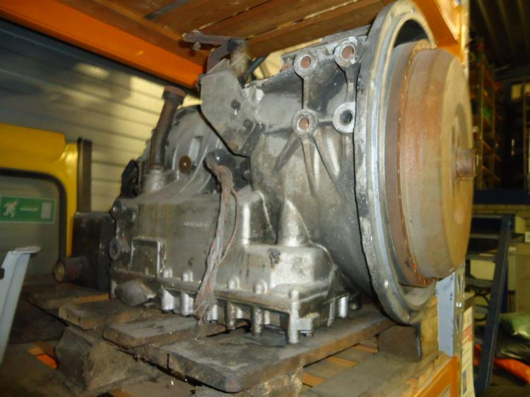 ZF 4HP500 automaatbak uit een DAF Den Oudsten MB200 - Kutia e marsheve: foto 1 ZF 4HP500 automaatbak uit een DAF Den Oudsten MB200 - Kutia e marsheve: foto 1