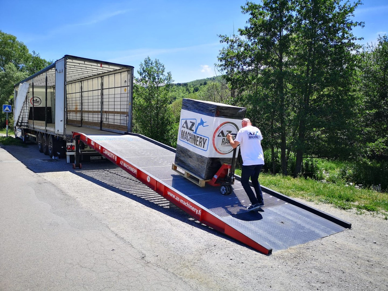 Rampa e ngarkimit i ri AZ RAMP-PRIME PRIME WLO + 8 . Industrial Mobil Loading Ramp: foto 11 Rampa e ngarkimit i ri AZ RAMP-PRIME PRIME WLO + 8 . Industrial Mobil Loading Ramp: foto 11
