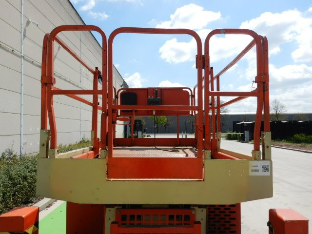 Ngritës gërshërë Used scissor Lift Diesel 4x4 JLG 260 MRT: foto 9