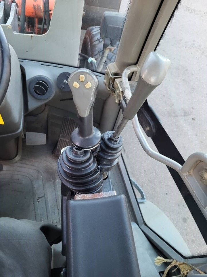 Fadrom me goma Atlas 65: foto 18 Fadrom me goma Atlas 65: foto 18