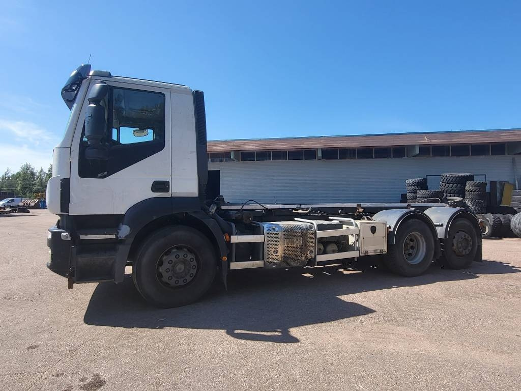 Iveco Stralis-360 - Kamion me sistem kabllor: foto 4 Iveco Stralis-360 - Kamion me sistem kabllor: foto 4