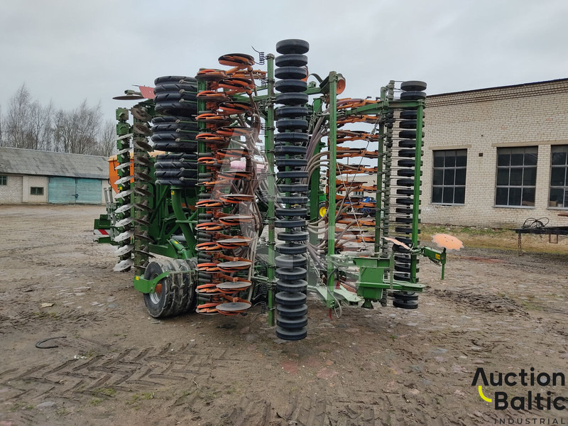 Amazone Cirrus 6002 - Mbjellëse e kombinuar në radhë: foto 3 Amazone Cirrus 6002 - Mbjellëse e kombinuar në radhë: foto 3